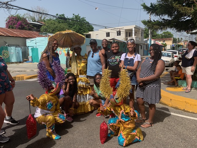 GLE students at cultural festival, Dominican Republic